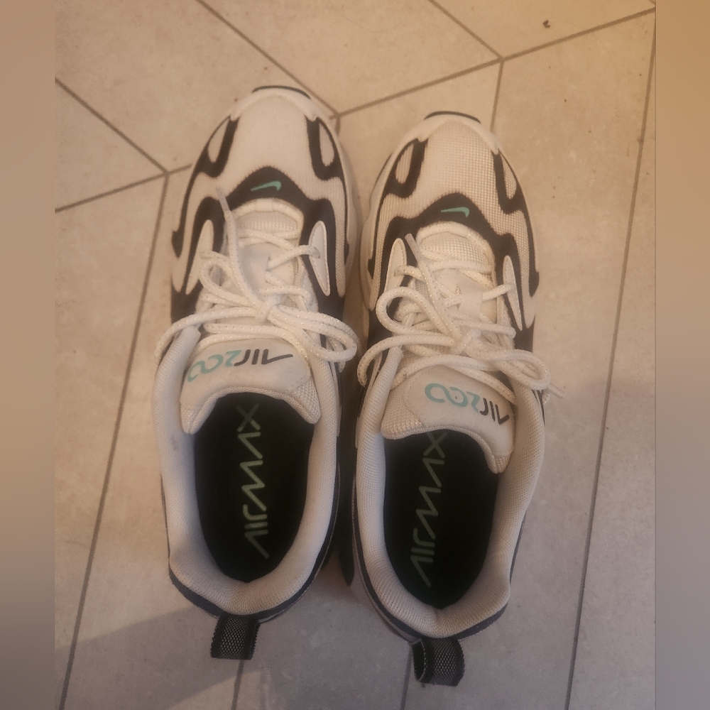 Brand new Nike Running shoes